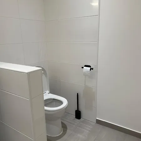 Espace Ouvert Et Lumineux Sevran