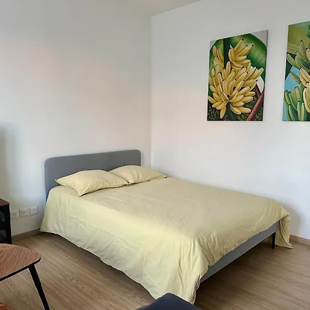 Espace Ouvert Et Lumineux * Sevran
